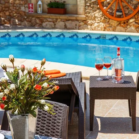 Villa Joy Farmhouse *